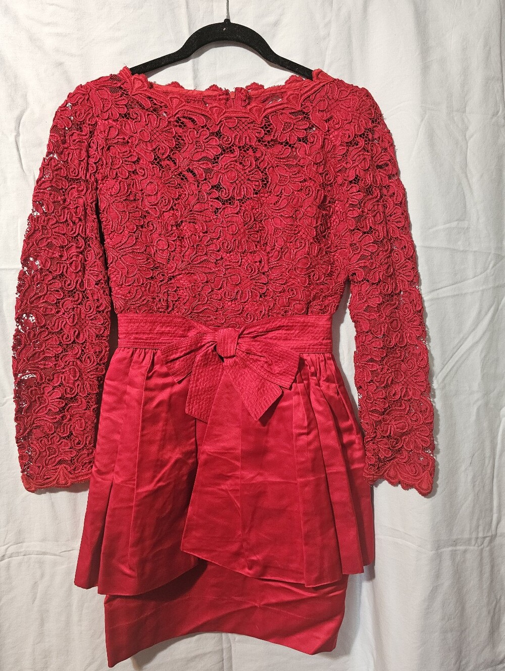 Liancarlo Red Bow-Accent Formal Dress Sz 4